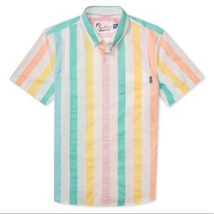 NWT Chubbies Short Sleeve button down soft stretch